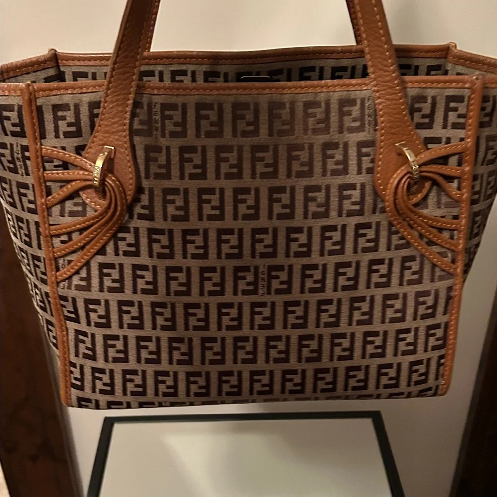 Fendi Signature Brown and Tan Tote - Picture 5 of 16